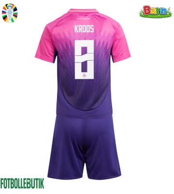 Tyskland Toni Kroos #8 Bortaställ Barn EM 2024 Kortärmad (+ Korta byxor)